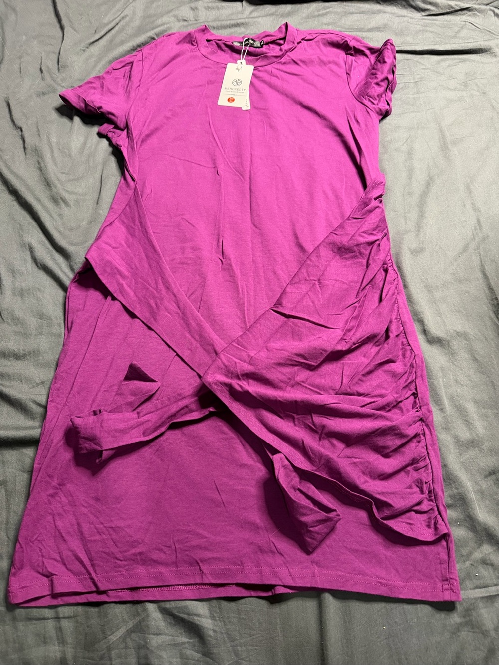 Women’s Short Sleeve Ruched Midi Dress in Magenta
